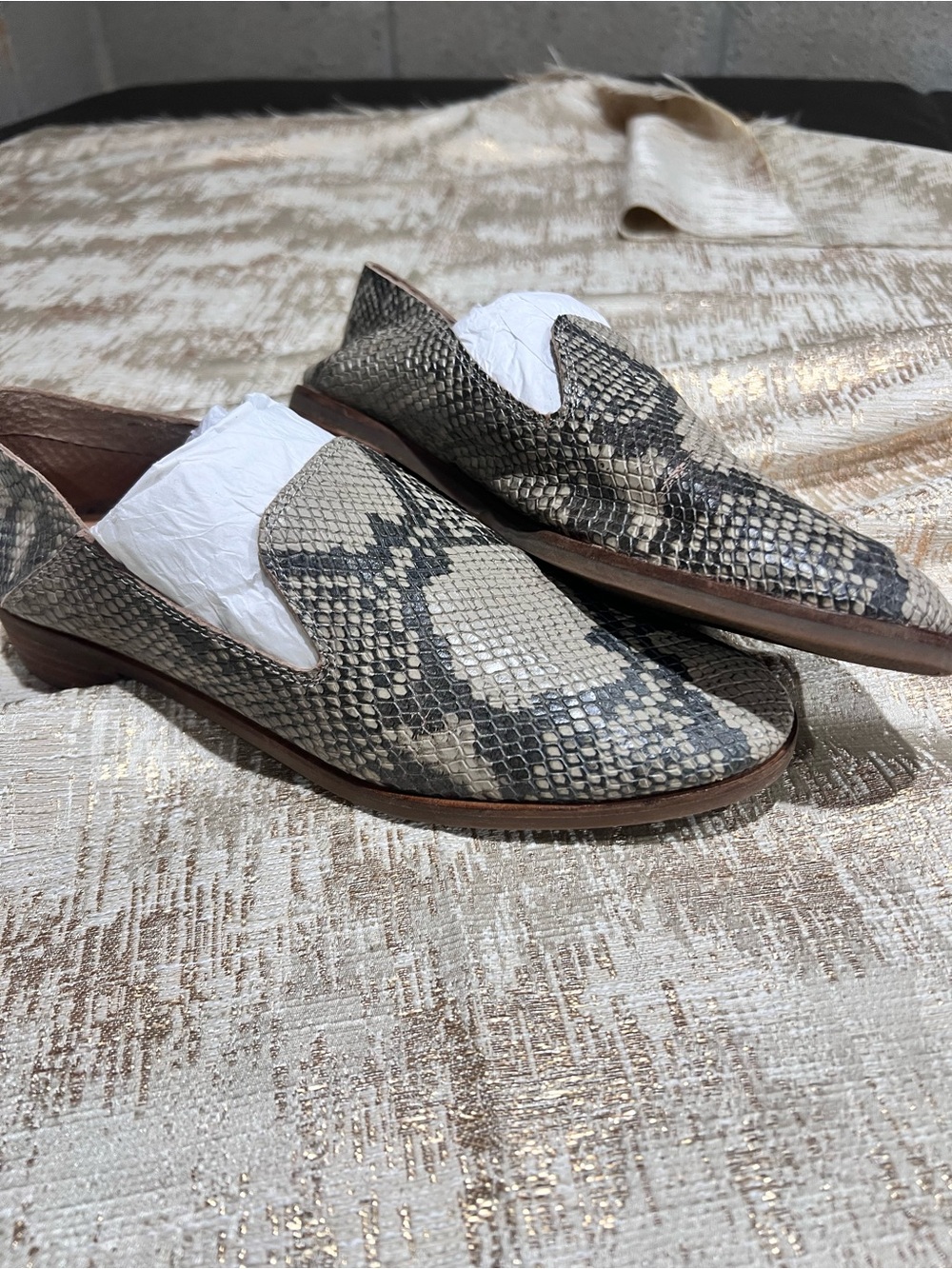 Lucky Brand Women's Leather Slip-On Loafer Flats Snake Print Almond Toe 7.5